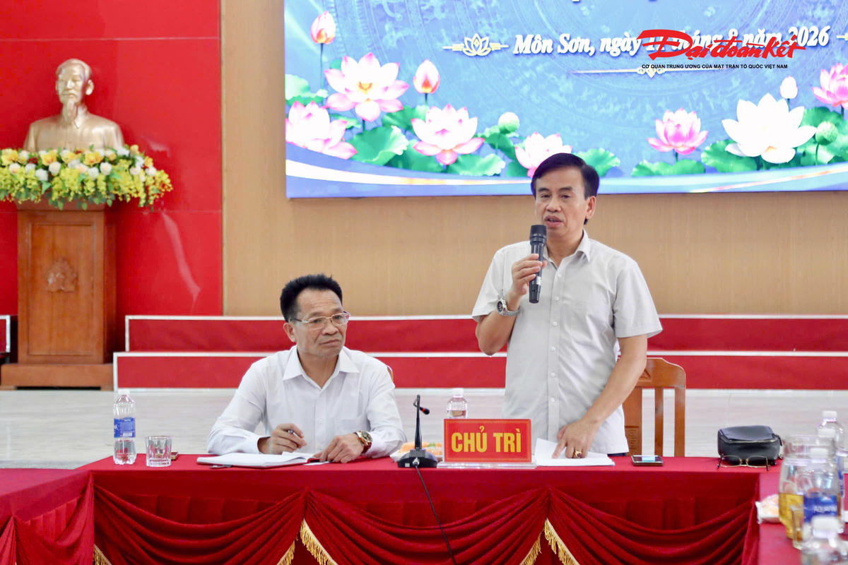 Đại diện lãnh đạo Sở Văn hóa, Thể thao và Du lịch tỉnh Nghệ An phát biểu tại buổi làm việc. Ảnh: ĐB