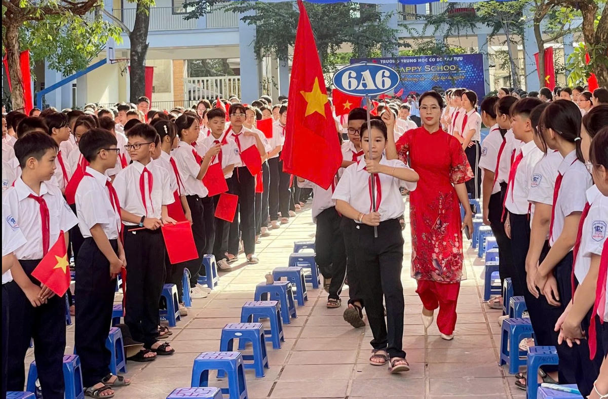 Hà Nội xây dựng kế hoạch miễn phí sách giáo khoa cho học sinh phổ thông