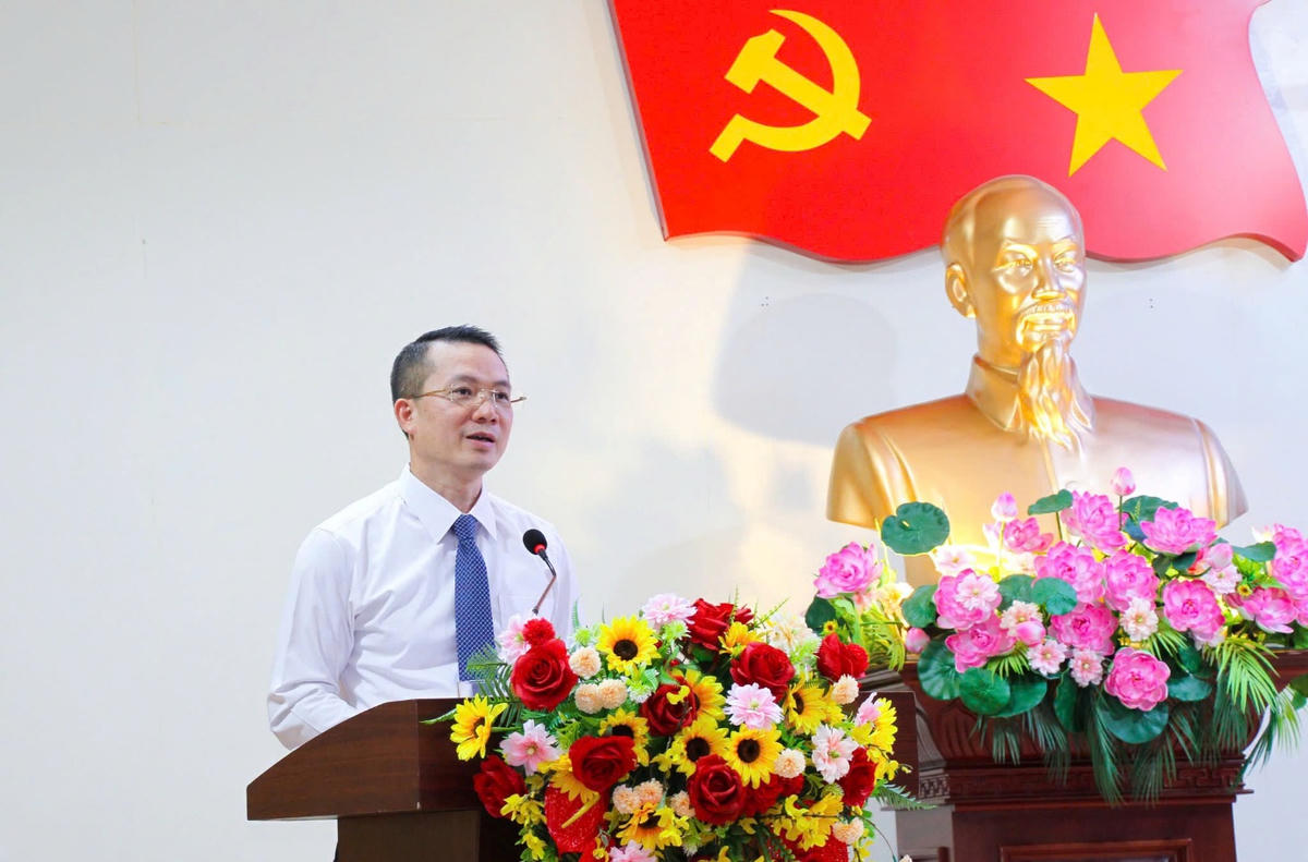 Ông Nguyễn Văn Hùng, Thành ủy viên, Bí thư Đảng ủy, Chủ tịch HĐND phường Hòa Xuân. Ảnh: Trung Trực.