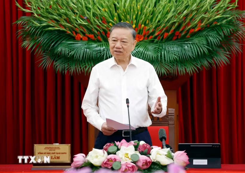 Tổng Bí thư, Chủ tịch nước Tô Lâm, Trưởng Ban Chỉ đạo Trung ương về tổng kết thực tiễn và nghiên cứu sửa đổi, bổ sung Điều lệ Đảng phát biểu chỉ đạo. (Ảnh: Thống Nhất/TTXVN)
