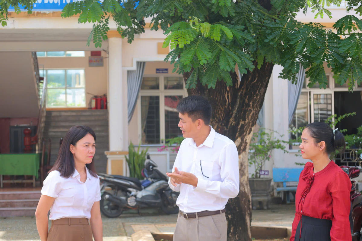  Ngành giáo dục tỉnh Quảng Ngãi bàn phương án về sắp xếp trường lớp gắn với mục tiêu duy trì sĩ số và nâng cao chất lượng dạy học. Ảnh: CĐ.