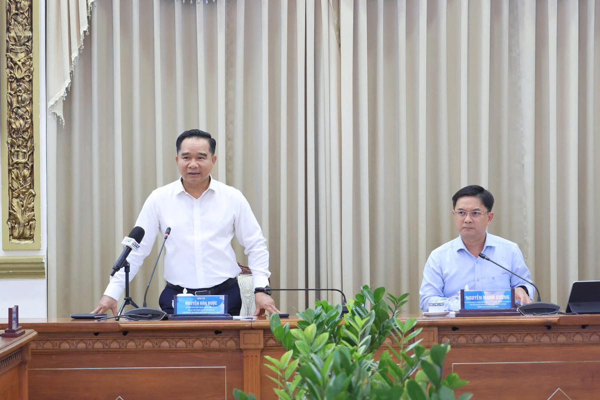 Ông Nguyễn Văn Được - Chủ tịch UBND TPHCM phát biểu chỉ đạo tại cuộc họp chiều 12/8. Ảnh: UBND TPHCM