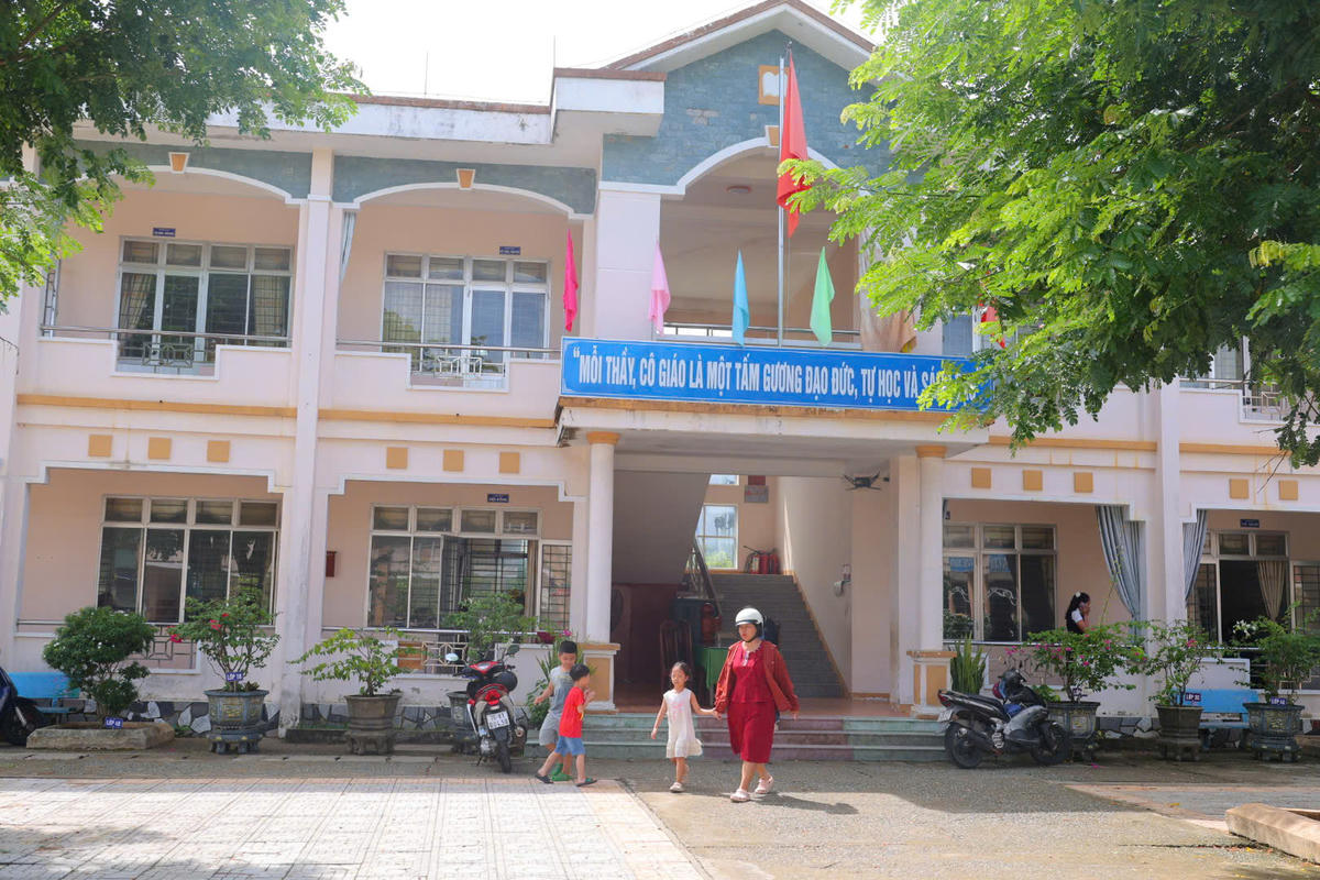 Sắp xếp trường học trên địa bàn tỉnh Quảng Ngãi triển khai theo hướng nâng cao hiệu quả giáo dục. Ảnh: TT.