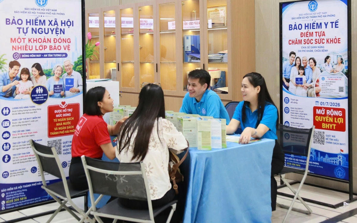 BHXH TP Hải Phòng tổ chức phát động đợt thi đua cao điểm phát triển người tham gia BHYT với tinh thần thiết thực, hiệu quả, đồng bộ và hướng về cơ sở. Ảnh: HT.