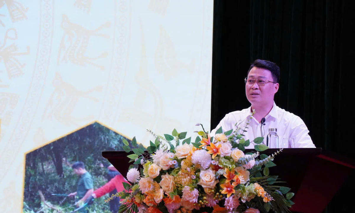 Ông Hà Đức Minh, Phó Chủ tịch Thường trực Ủy ban MTTQ Việt Nam tỉnh Lào Cai phát biểu tại chương trình. Ảnh: Ngô Hùng.
