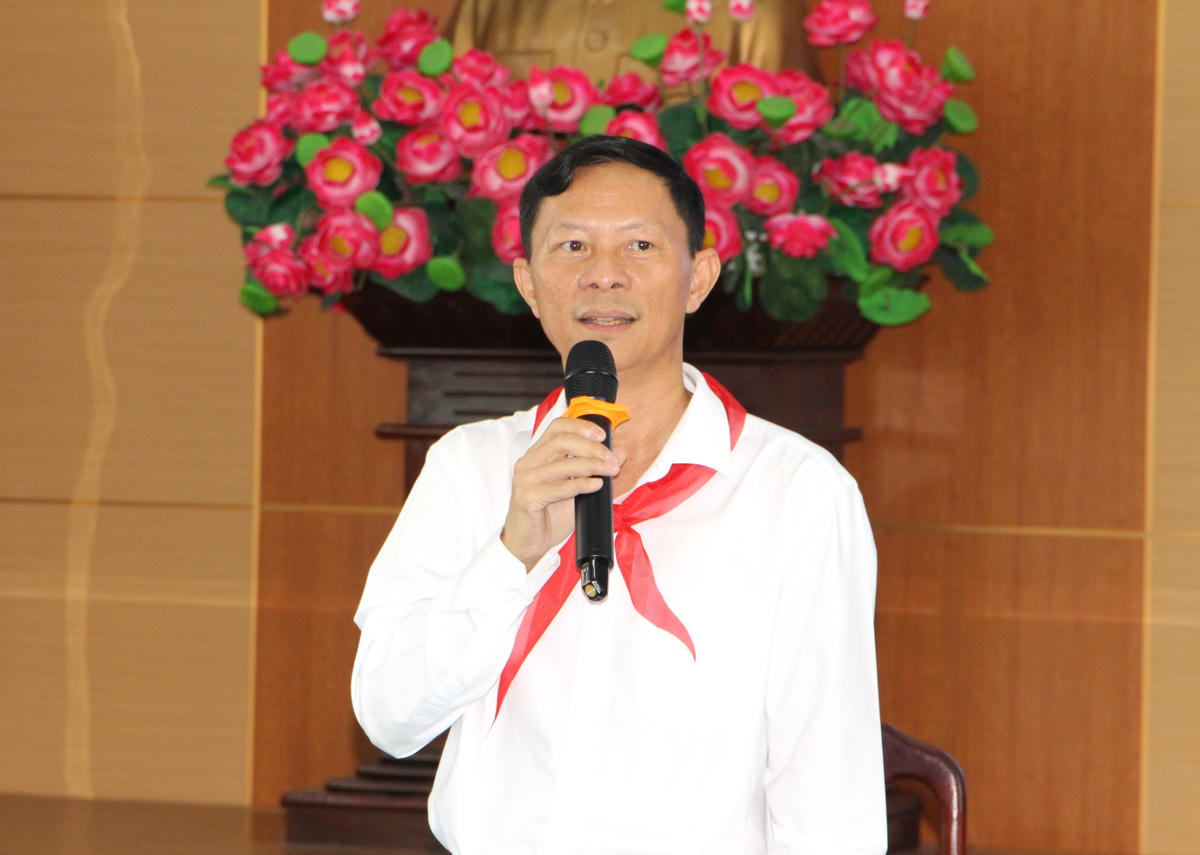 Ông Nguyễn Văn Dũng – Phó Bí thư Thường trực Đảng uỷ phường Long Trường phát biểu tại chương trình. Ảnh: Q.Đ.