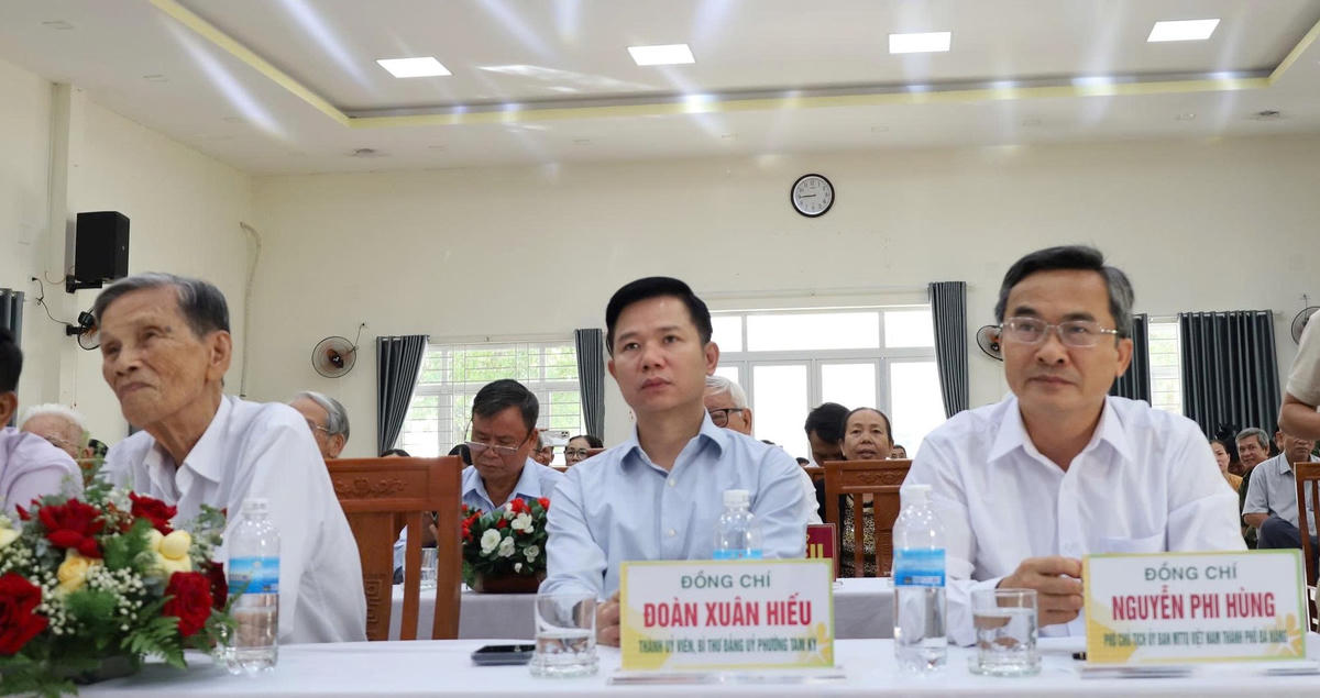 Các đại biểu tham dự ngày hội. Ảnh: NT.
