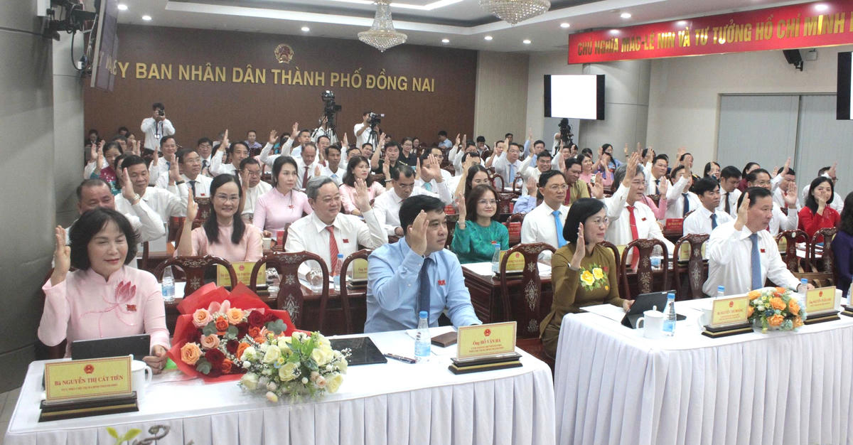 HĐND TP Đồng Nai xem xét một số nội dung quan trọng. Ảnh: N.V