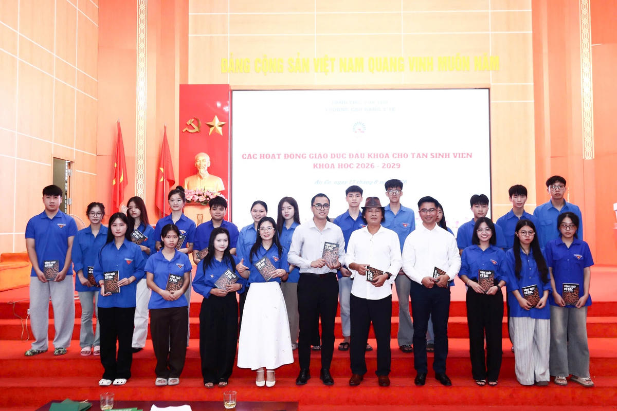 Chương trình diễn ra tại Trường Cao đẳng Y tế Phú Thọ.