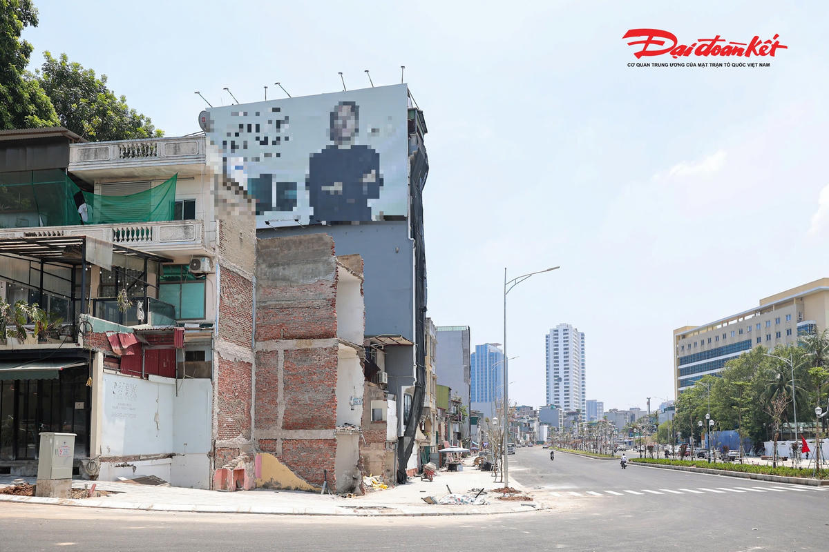 Khu vực này có diện tích khoảng 6.803m2, là phần đất xen kẹt hình thành sau quá trình giải phóng mặt bằng phục vụ dự án đường Vành đai 1, đoạn Hoàng Cầu - Voi Phục.