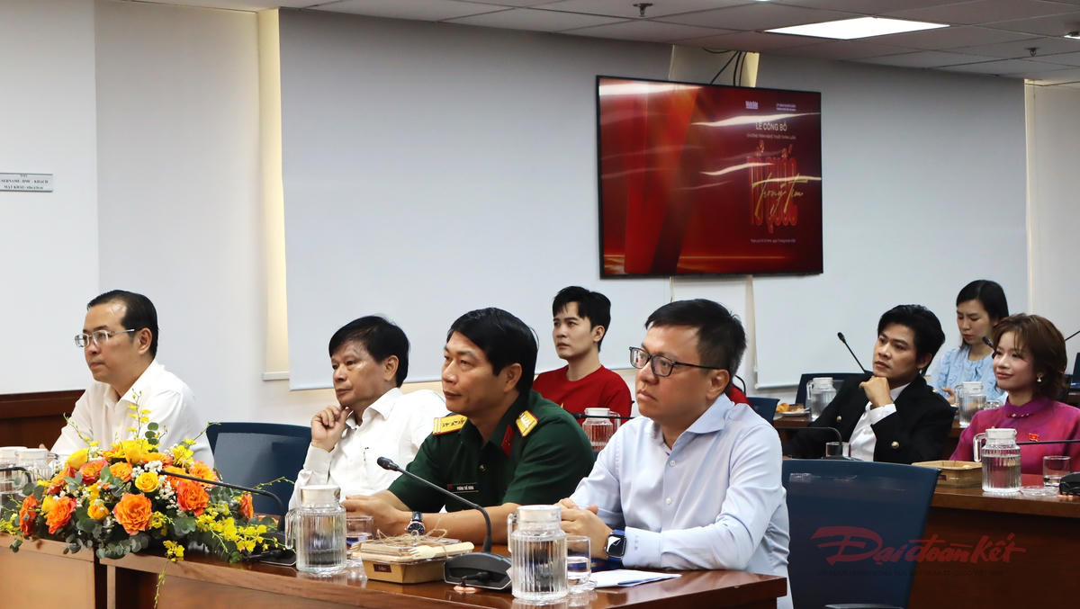 Đại biểu tham dự chương trình họp báo. Ảnh: T.Luân.