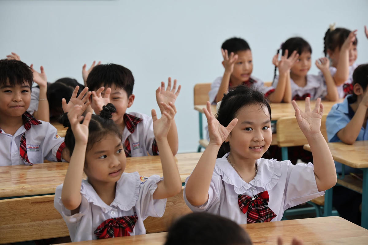 Học sinh trường tiểu học Trần Đại Nghĩa bắt đầu năm học mới 2026-2027. Ảnh: N.T.