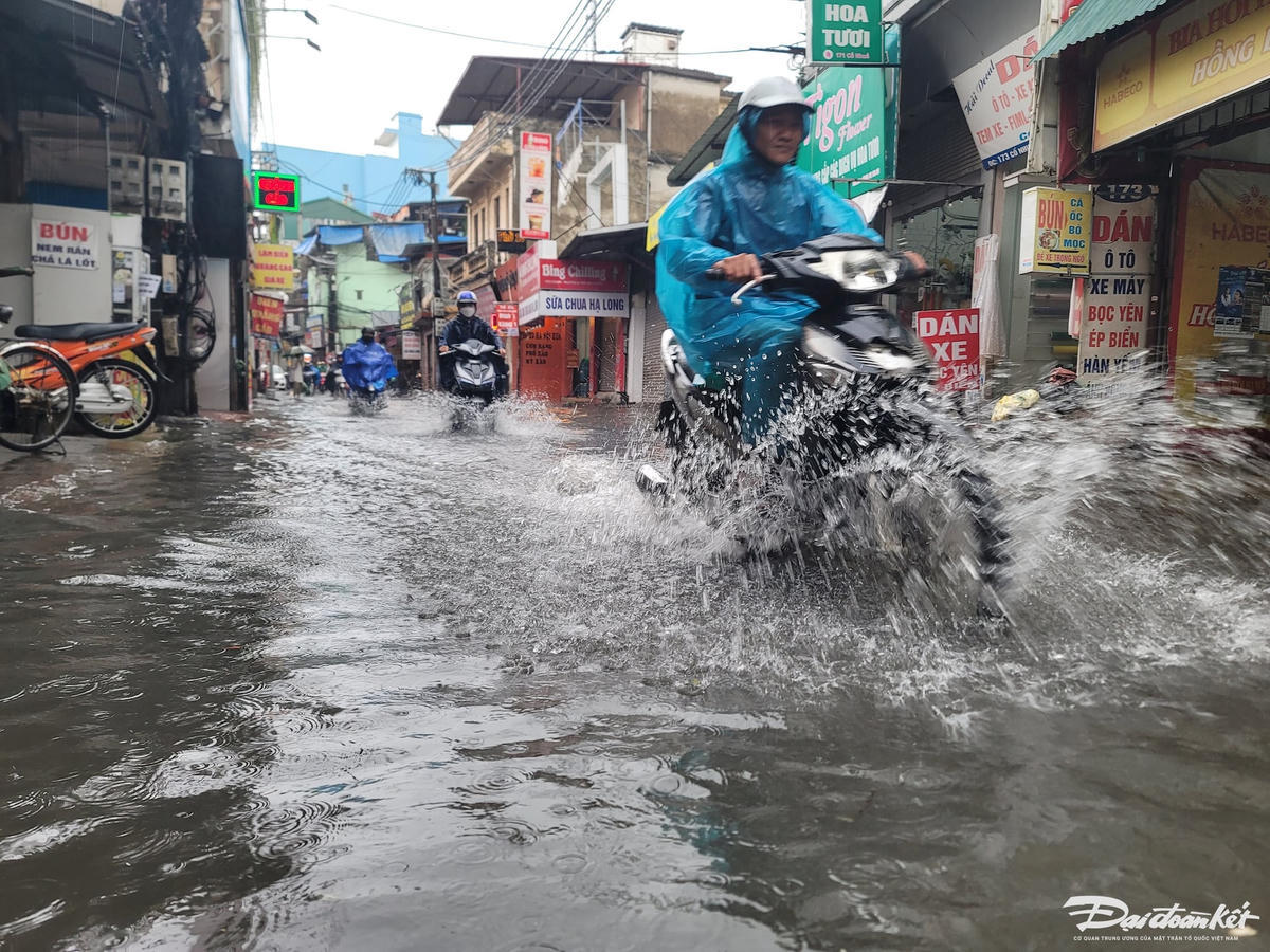 Bắc Bộ và Trung Bộ đề phòng mưa lớn kéo dài