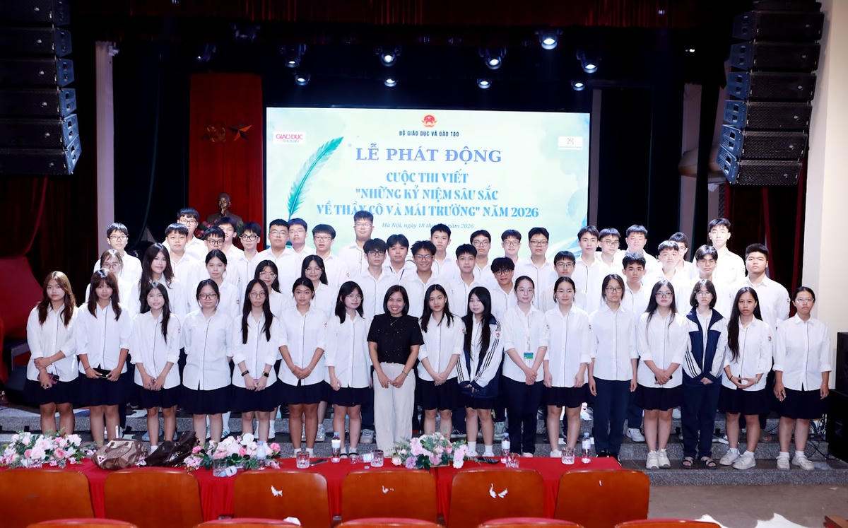 Các em học sinh tại Lễ phát động cuộc thi (ảnh: Đình Tuệ)