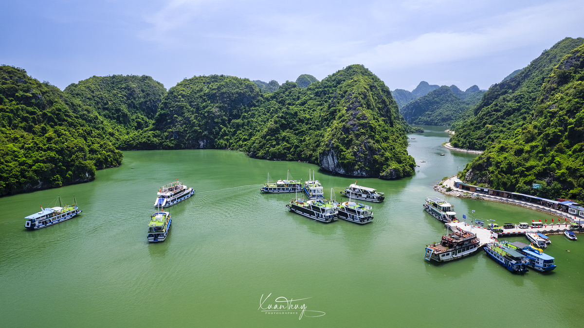 Bến tàu du lịch Việt Hải, quần đảo Cát Bà (đặc khu Cát Hải, Hải Phòng). Ảnh: Xuân Thuỷ.