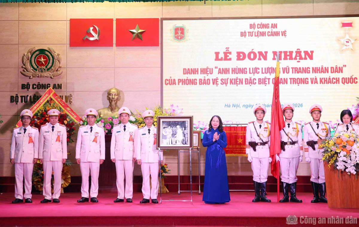 Bộ Tư lệnh Cảnh vệ đón nhận danh hiệu Anh hùng lực lượng vũ trang nhân dân
