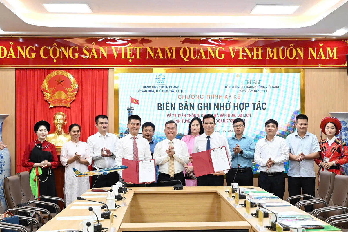 Sở Văn hóa, Thể thao và Du lịch tỉnh Tuyên Quang ký kết biên bản ghi nhớ hợp tác truyền thông, quảng bá văn hóa, du lịch với Trung tâm Heritage - Tổng công ty Hàng không Việt Nam.