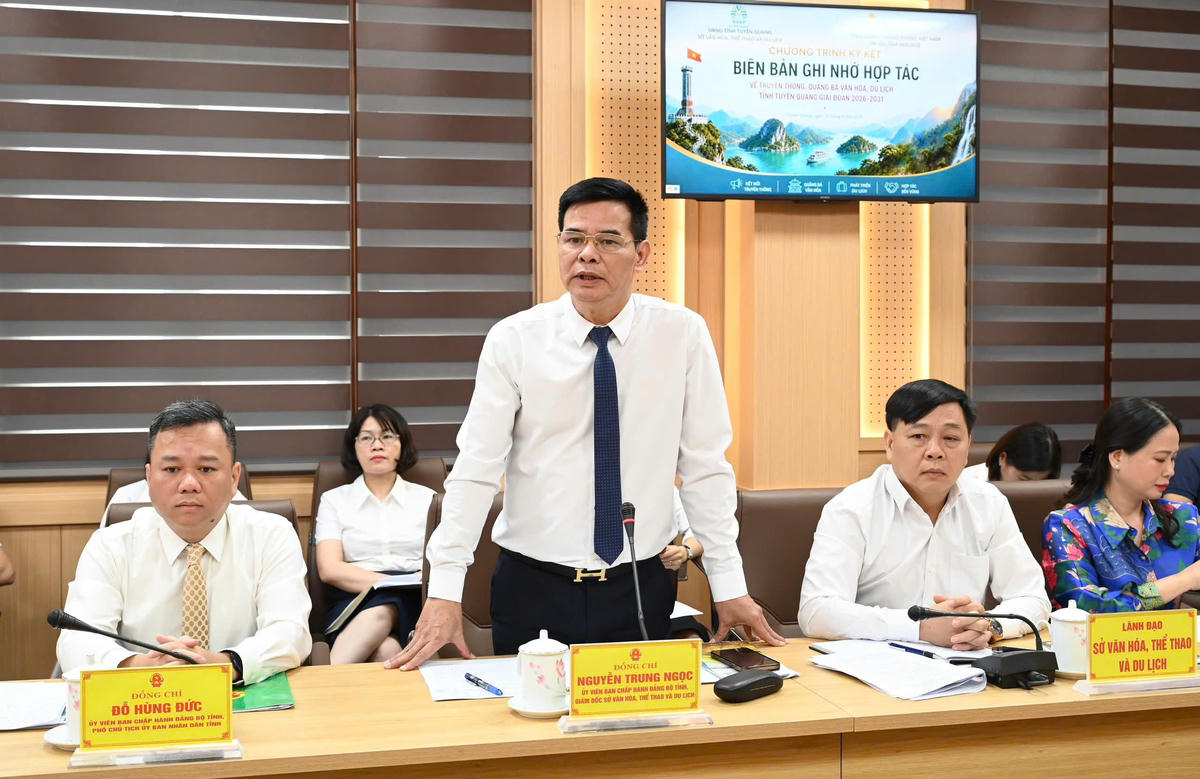 Giám đốc Sở Văn hóa, Thể thao và Du lịch tỉnh Tuyên Quang Nguyễn Trung Ngọc phát biểu tại chương trình.