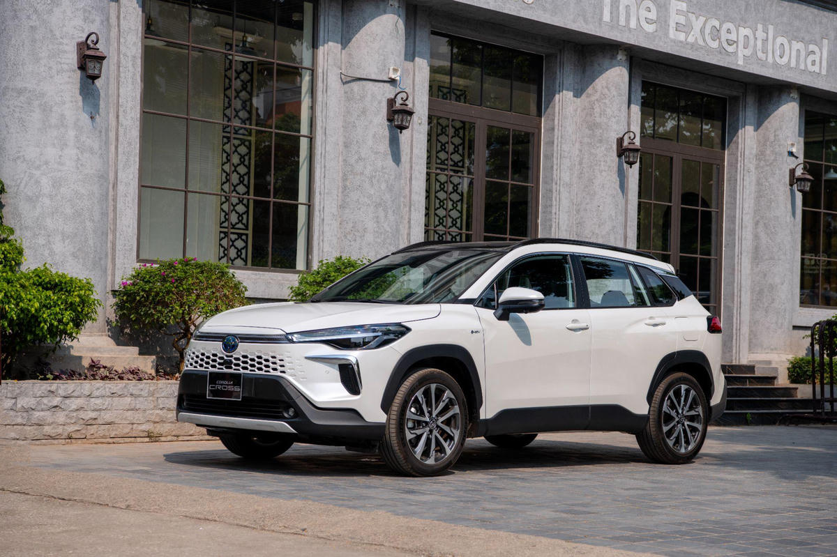 Corolla Cross HEV duy trì doanh số ấn tượng trong mảng xe hybrid.