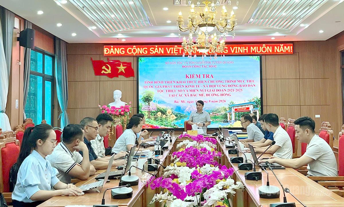 Đoàn công tác Sở Dân tộc và Tôn giáo làm việc với xã Bắc Mê và Đường Hồng về tình hình thực hiện các Chương trình MTQG.