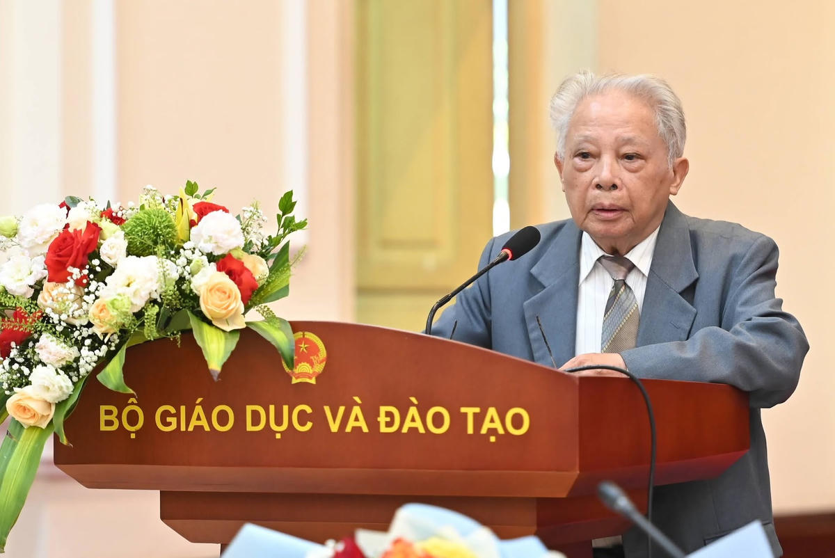 Miễn phí sách giáo khoa: Đầu tư cho phát triển giáo dục bền vững - Bài 2: Để không học sinh nào thiếu sách