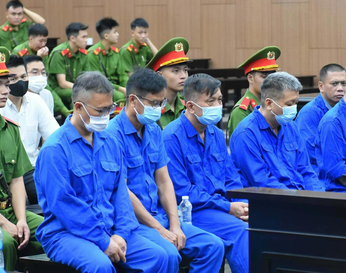  Cựu thứ trưởng Nguyễn Bá Hoan bị đề nghị 12-13 năm tù

