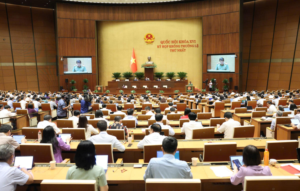 Toàn cảnh phiên họp.