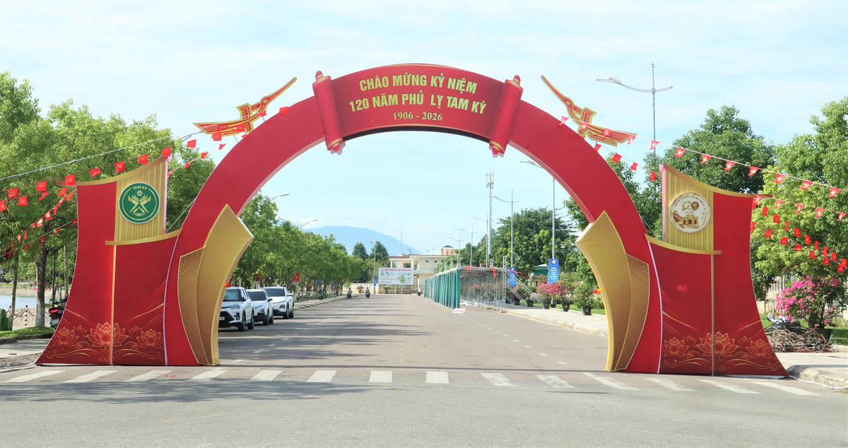 Tam Kỳ đã sẵn sàng cho Lễ kỷ niệm 120 năm phủ lỵ Tam Kỳ. Ảnh: Tấn Thành.
