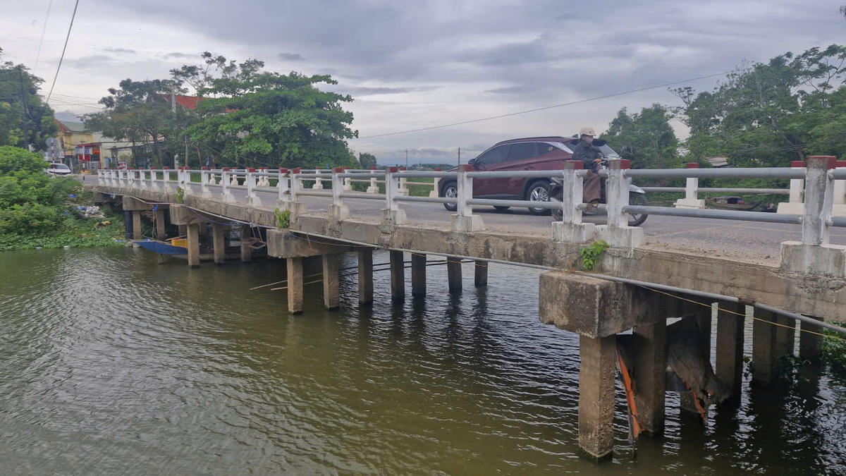 Xử lý cầu hư hỏng, xuống cấp ở Quảng Trị