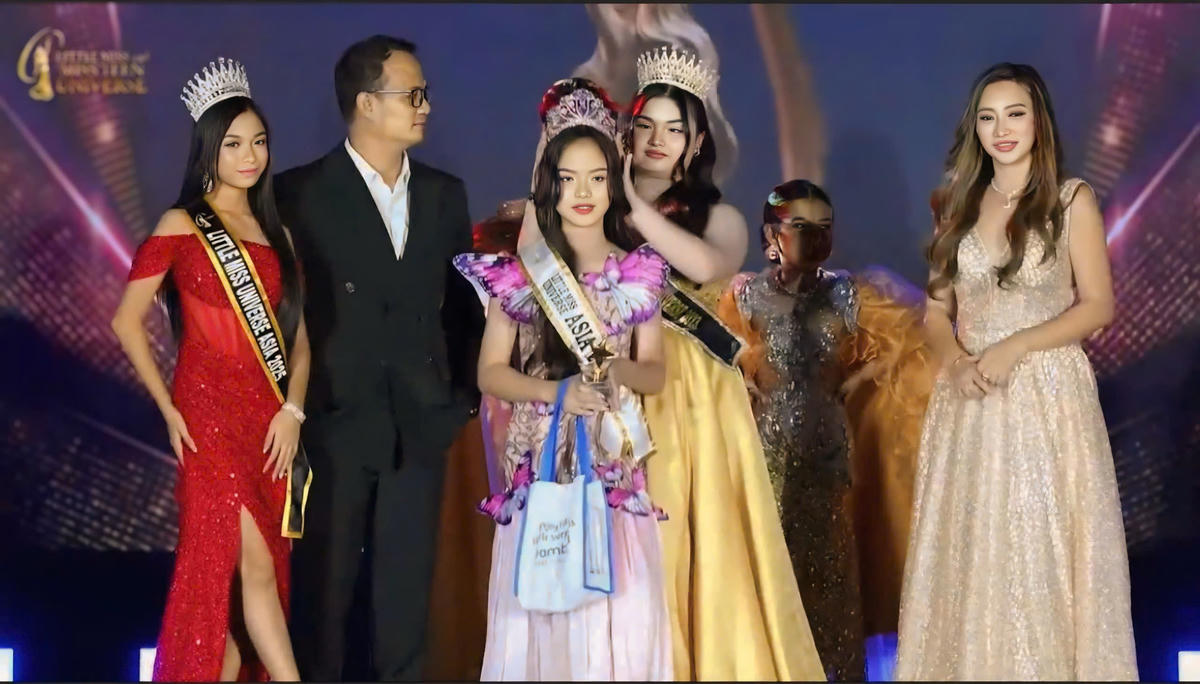 Nguyễn Hoa Thảo Mơ với vương miện và danh hiệu Little Miss Universe Asia 2026 tại Philippines.