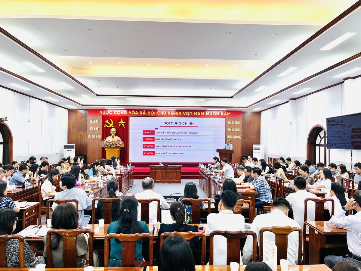 Quang cảnh hội nghị.