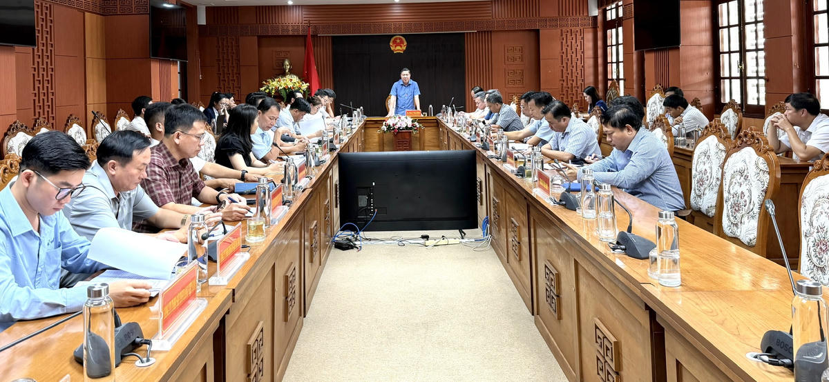 Phó Chủ tịch UBND TP Đà Nẵng Phan Thái Bình chủ trì họp công tác chuẩn bị khởi công các dự án ở KKT mở Chu Lai. Ảnh: Chí Đại.
