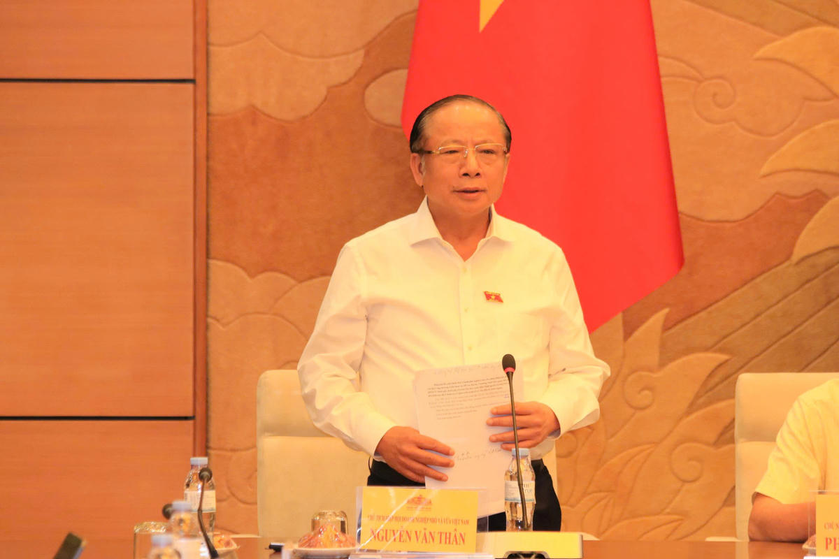 Theo TS Nguyễn Văn Thân, VINASME sẽ chuyển mạnh từ hỗ trợ sang tạo cơ hội phát triển; lấy năng suất, doanh thu, khả năng mở rộng thị trường và năng lực tuân thủ làm thước đo hiệu quả. Ảnh: Hương Thảo