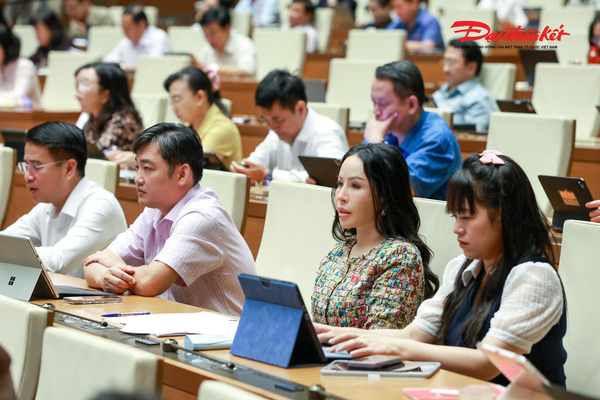 Các đại biểu tham dự phiên thảo luận. Ảnh: Quang Vinh