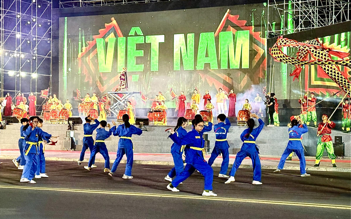 Tiết mục văn nghệ chào mừng khai mạc Đại hội Thể dục thể thao tỉnh Khánh Hòa lần thứ I năm 2026.
