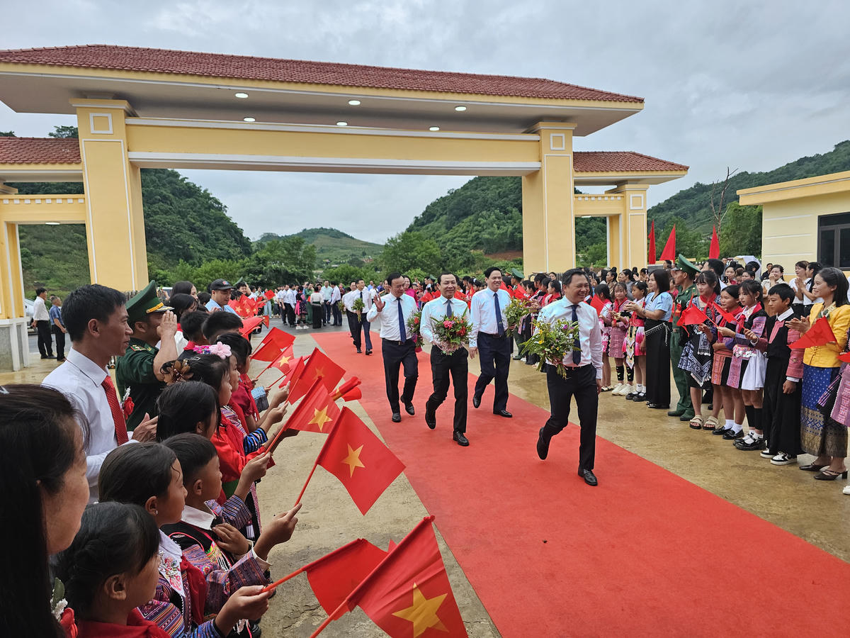 Sơn La: Khánh thành và vận hành thử 2 Trường phổ thông nội trú Tiểu học và Trung học cơ sở