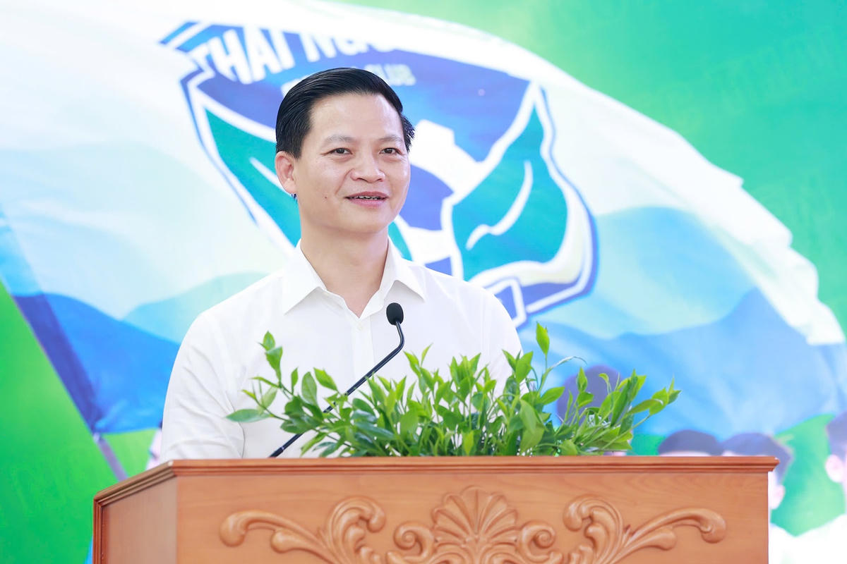 Chủ tịch UBND tỉnh Thái Nguyên Vương Quốc Tuấn phát biểu tại chương trình. Ảnh: TNGOP.