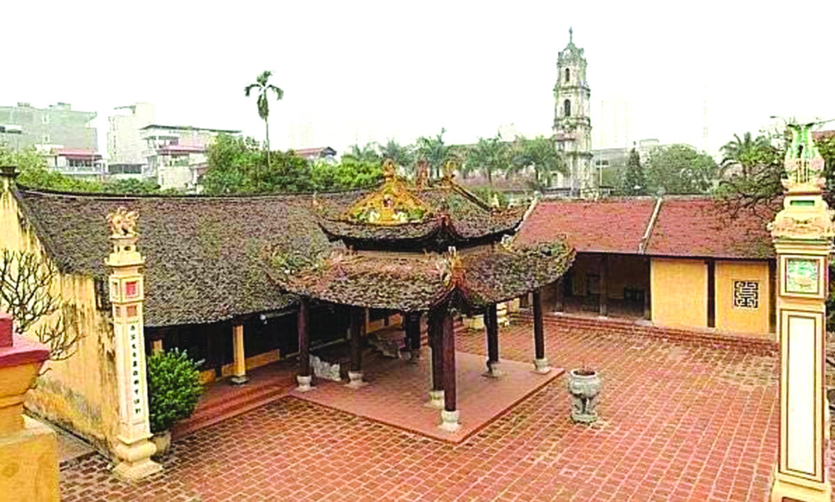 Đền thờ Cụ Phùng Khắc Khoan tại Làng Phùng Xá – Hà Nội (Thạch Thất cũ).