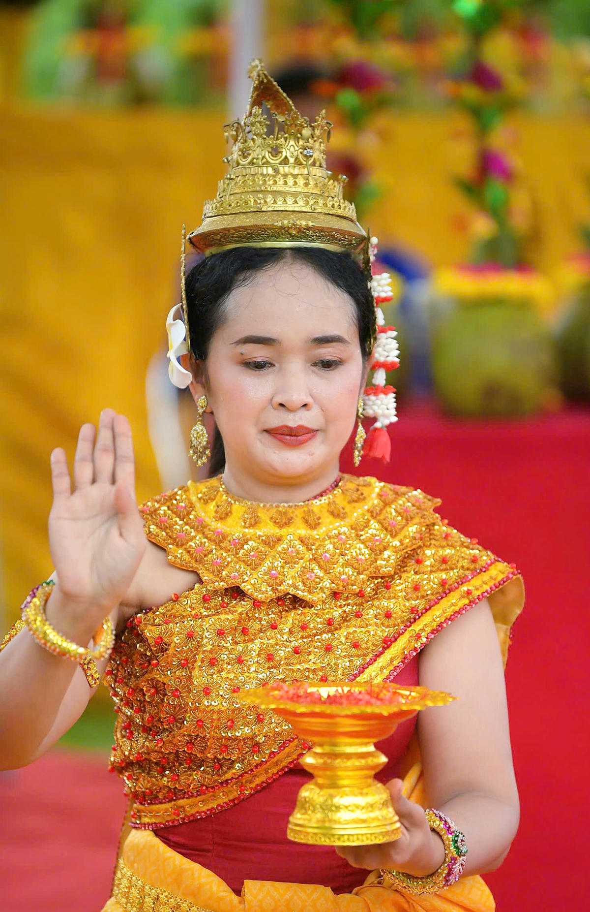 Đồng bào Khmer mang đến cho công chúng những trải nghiệm sinh động về văn hóa Khmer Nam Bộ.