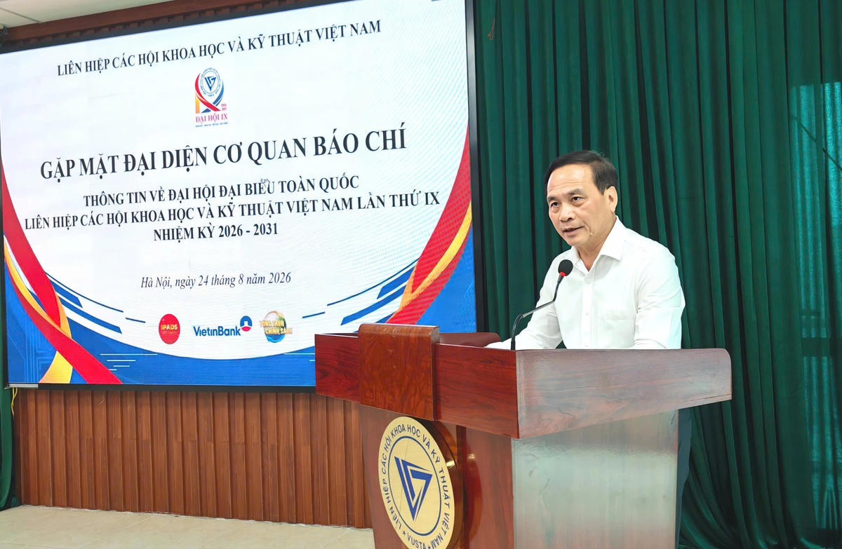 PGS.TS. Phạm Ngọc Linh - Phó Chủ tịch Liên hiệp các Hội Khoa học và Kỹ thuật Việt Nam phát biểu tại buổi gặp mặt.