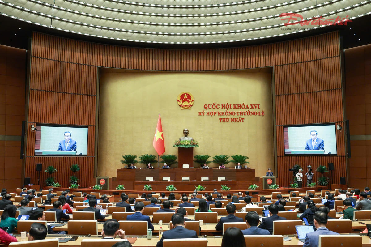 Quang cảnh phiên bế mạc