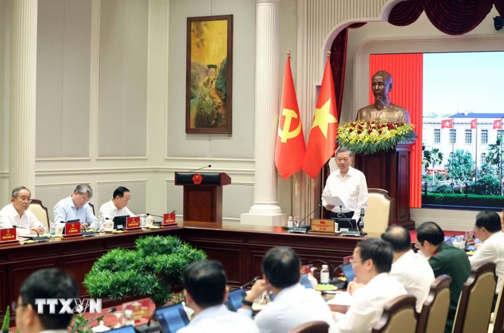 ttxvn-tong-bi-thu-chu-tich-nuoc-to-lam-thu-hut-trong-dung-phat-trien-nhan-tai-1.jpg