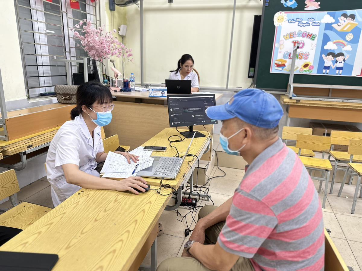 Trong ngày 19/8, có 356 người dân phường An Biên đến khám sàng lọc.