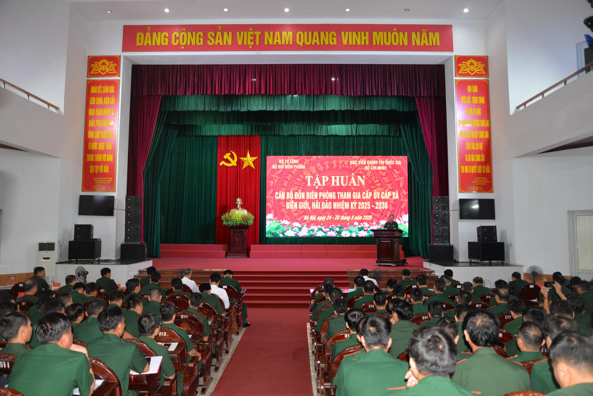 Quang cảnh lớp tập huấn cán bộ Đồn Biên phòng tham gia cấp ủy cấp xã biên giới, hải đảo nhiệm kỳ 2025 - 2030.