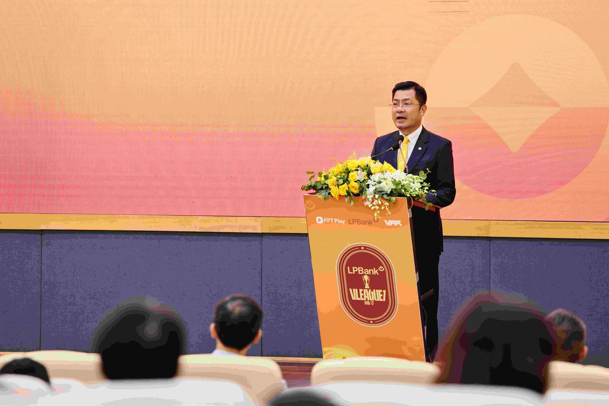Ông Bùi Thái Hà - Phó Chủ tịch HĐQT LPBank phát biểu.