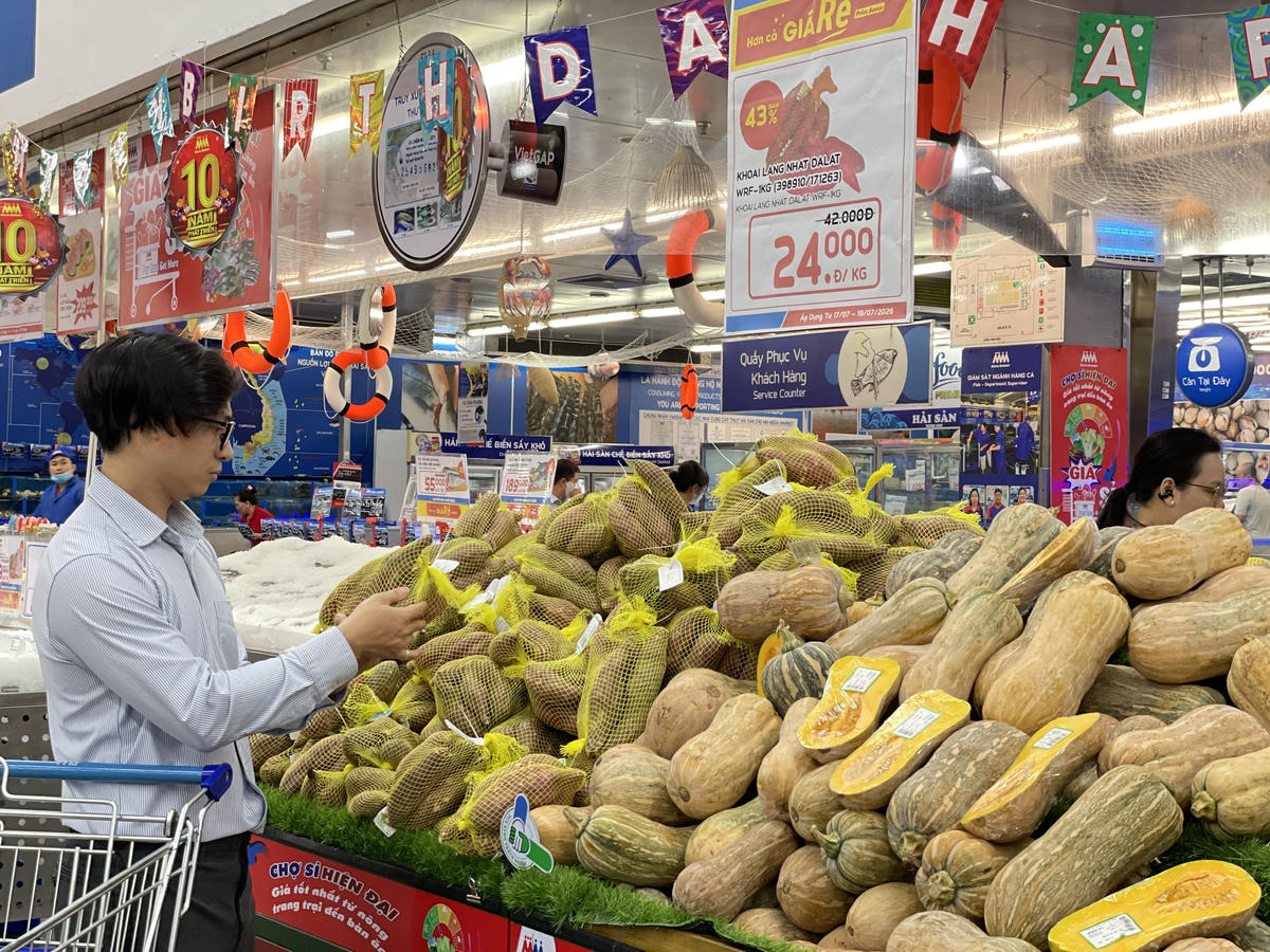Người tiêu dùng ngày càng quan tâm nhiều đến những sản phẩm chất lượng, truy xuất nguồn gốc rõ ràng. Ảnh: S.X