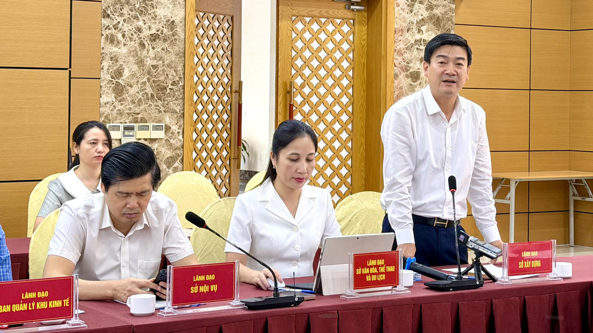 Giám đốc Sở Xây dựng tỉnh Quảng Ninh Đỗ Xuân Điệp thông tin về triển lãm quy hoạch số. 