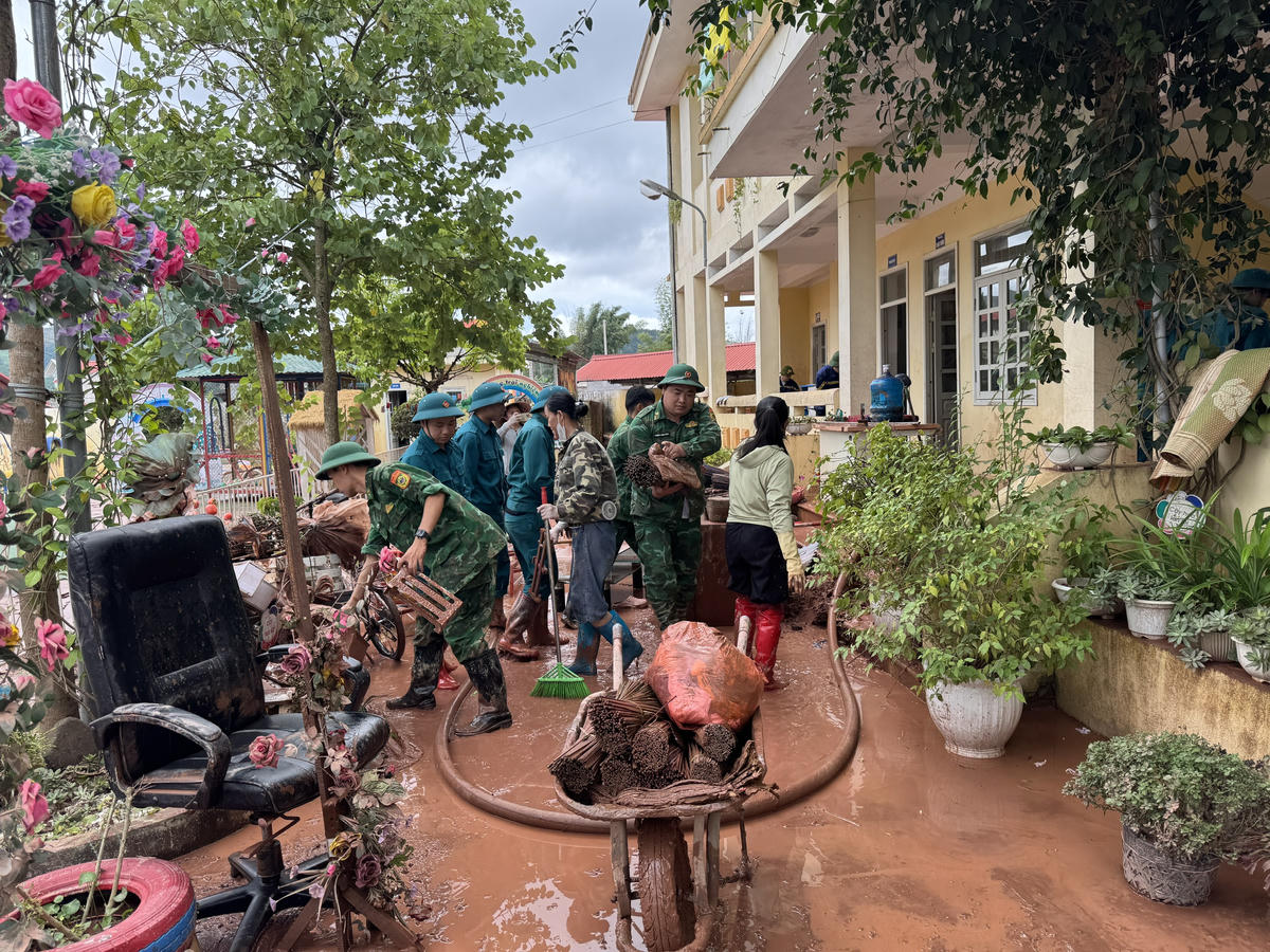 Bộ đội Biên phòng Lạng Sơn sát cánh cùng người dân vùng lũ