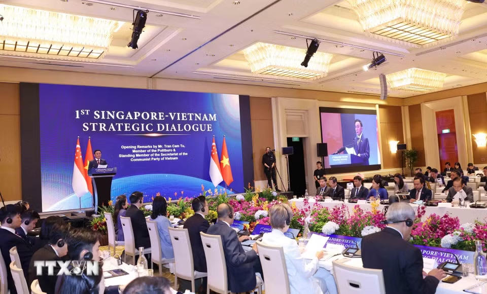 Đối thoại Chiến lược Việt Nam-Singapore lần thứ nhất giữa Đảng Cộng sản Việt Nam và Đảng Hành động Nhân dân Singapore. (Ảnh: Phương Hoa/TTXVN)