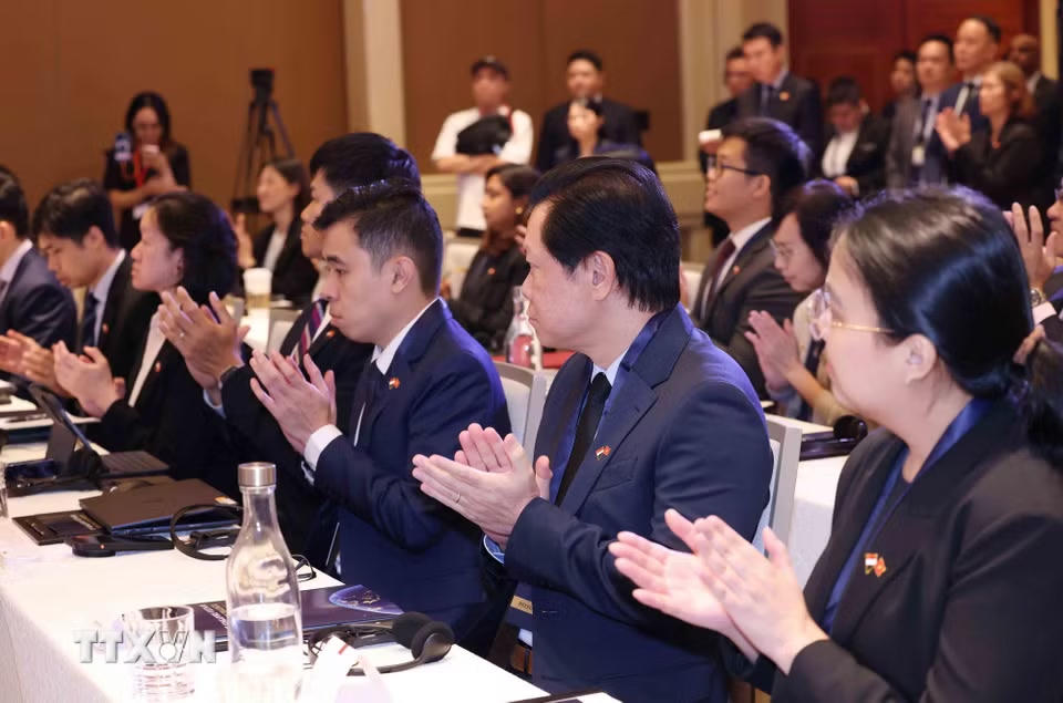 Đại biểu dự Đối thoại Chiến lược Việt Nam-Singapore lần thứ nhất giữa Đảng Cộng sản Việt Nam và Đảng Hành động Nhân dân Singapore. (Ảnh: Phương Hoa/TTXVN)